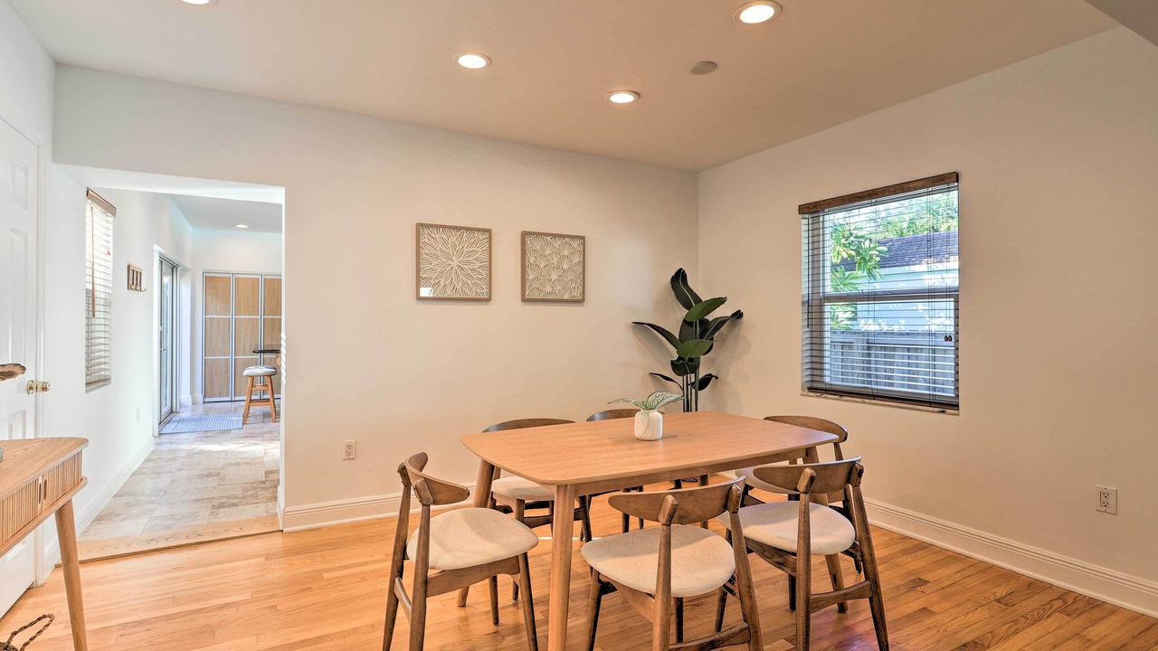 Photo of Bedroom in Miami Springs