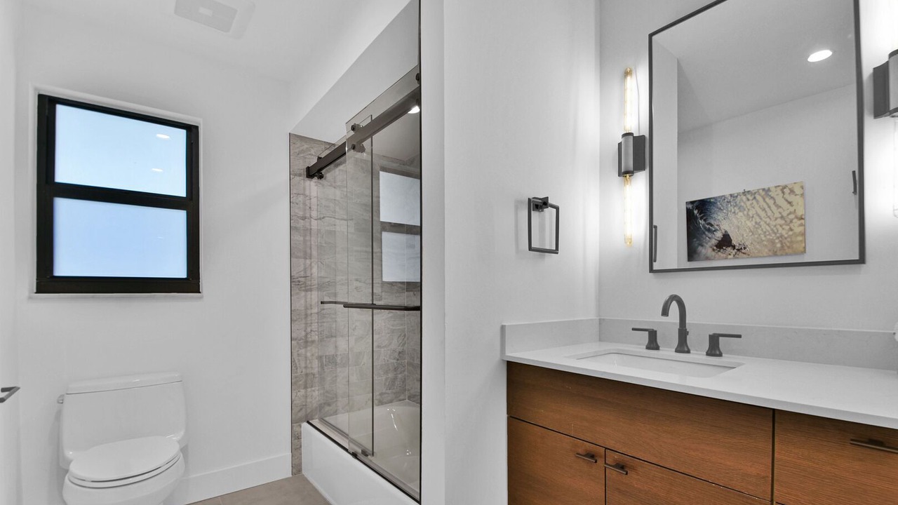 Photo of Bathroom in Lake Ida Shores