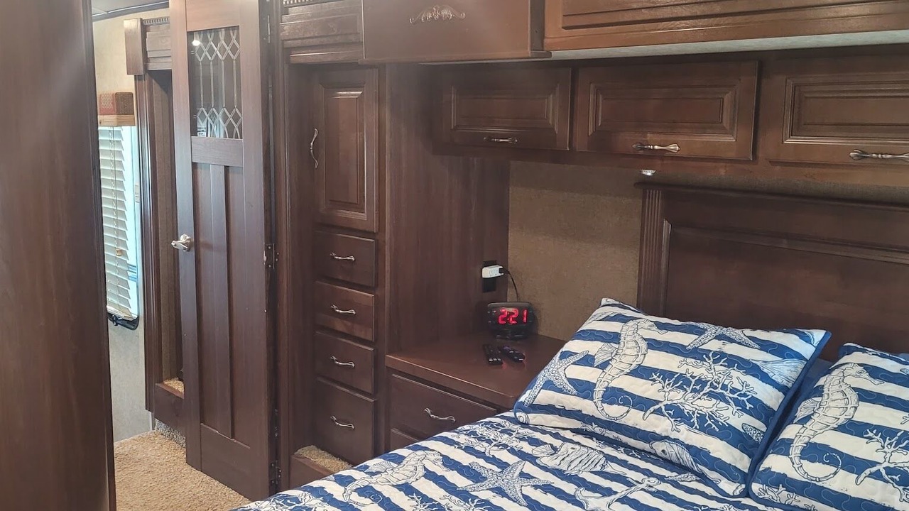 Photo of Bedroom in Oak Hill