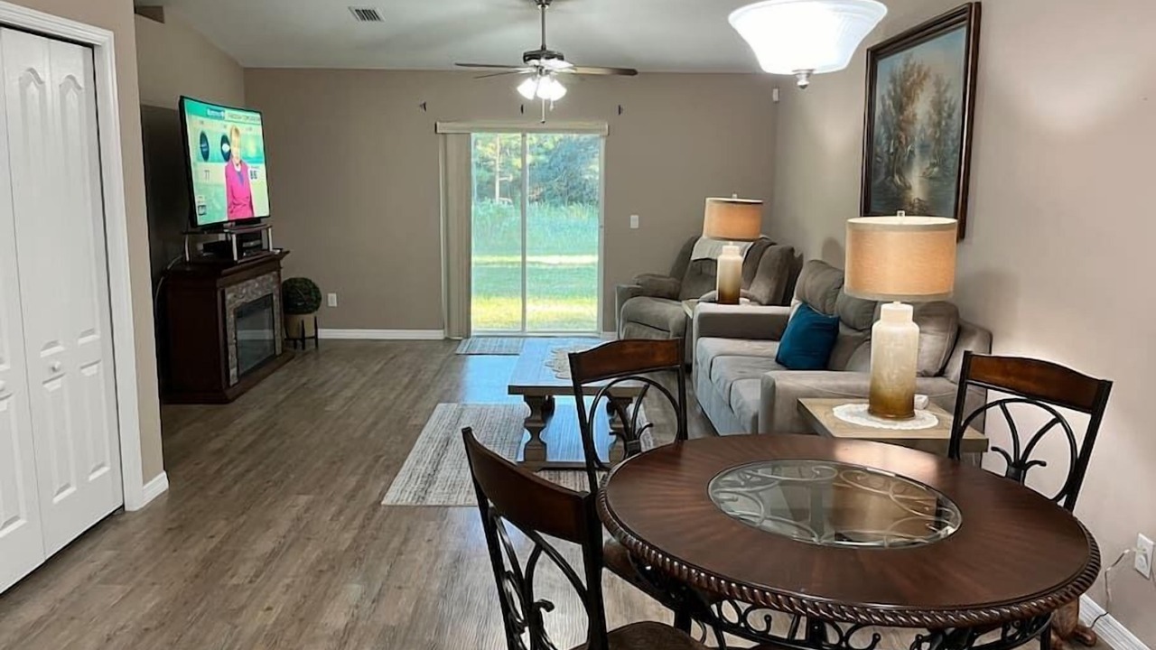 Photo of Bedroom in Citrus Springs