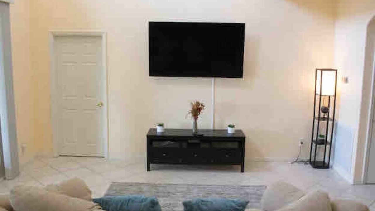 Photo of Livingroom in Fort Myers