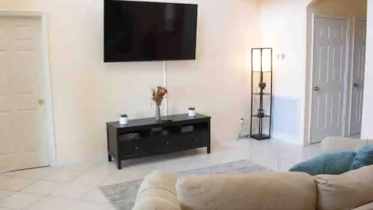 Photo of Livingroom in Fort Myers