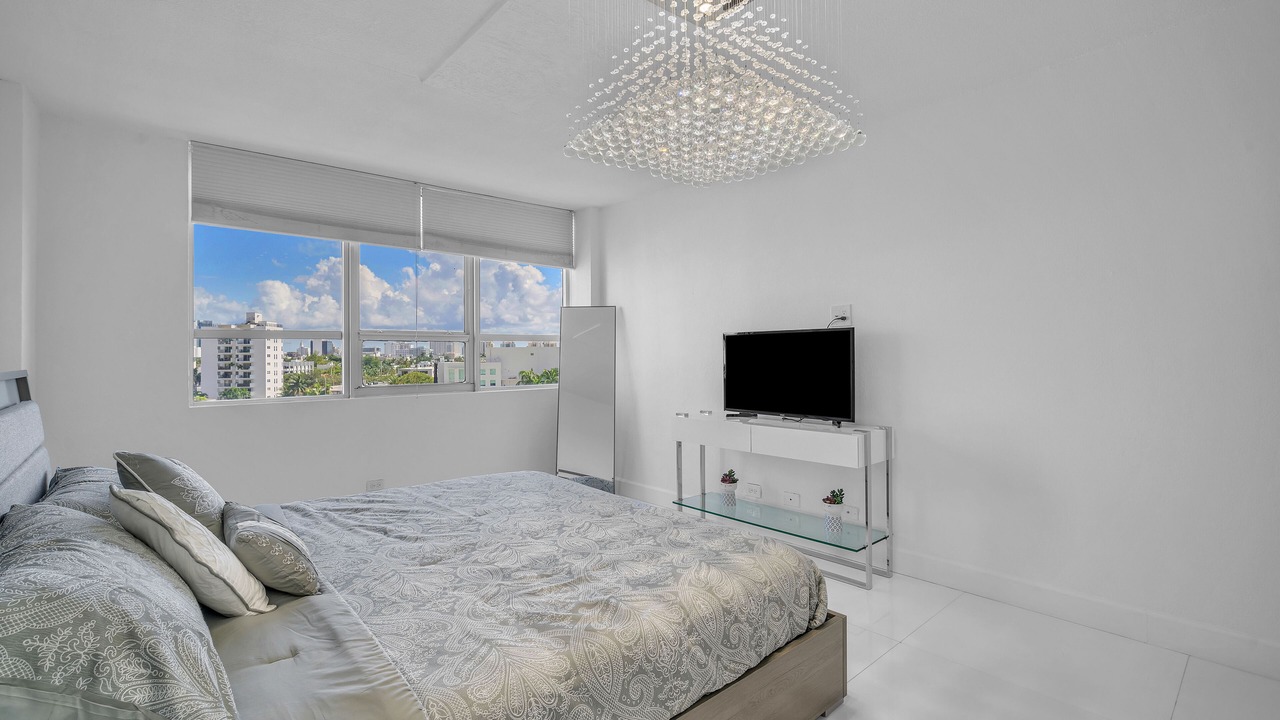 Photo of Bedroom in West Avenue