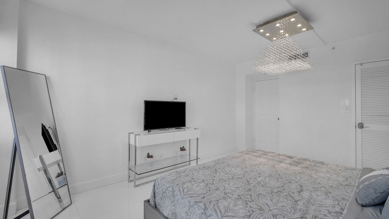 Photo of Bedroom in West Avenue