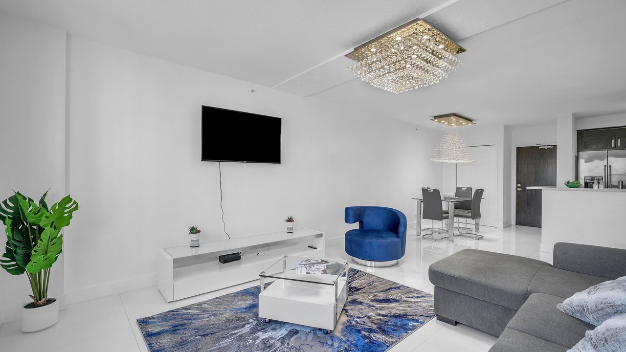 Photo of Livingroom in West Avenue