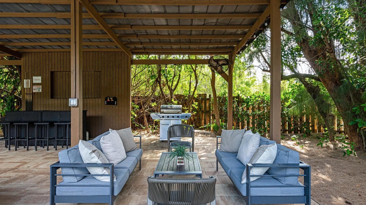 Photo of Patio Balcony in Hillsboro Pines