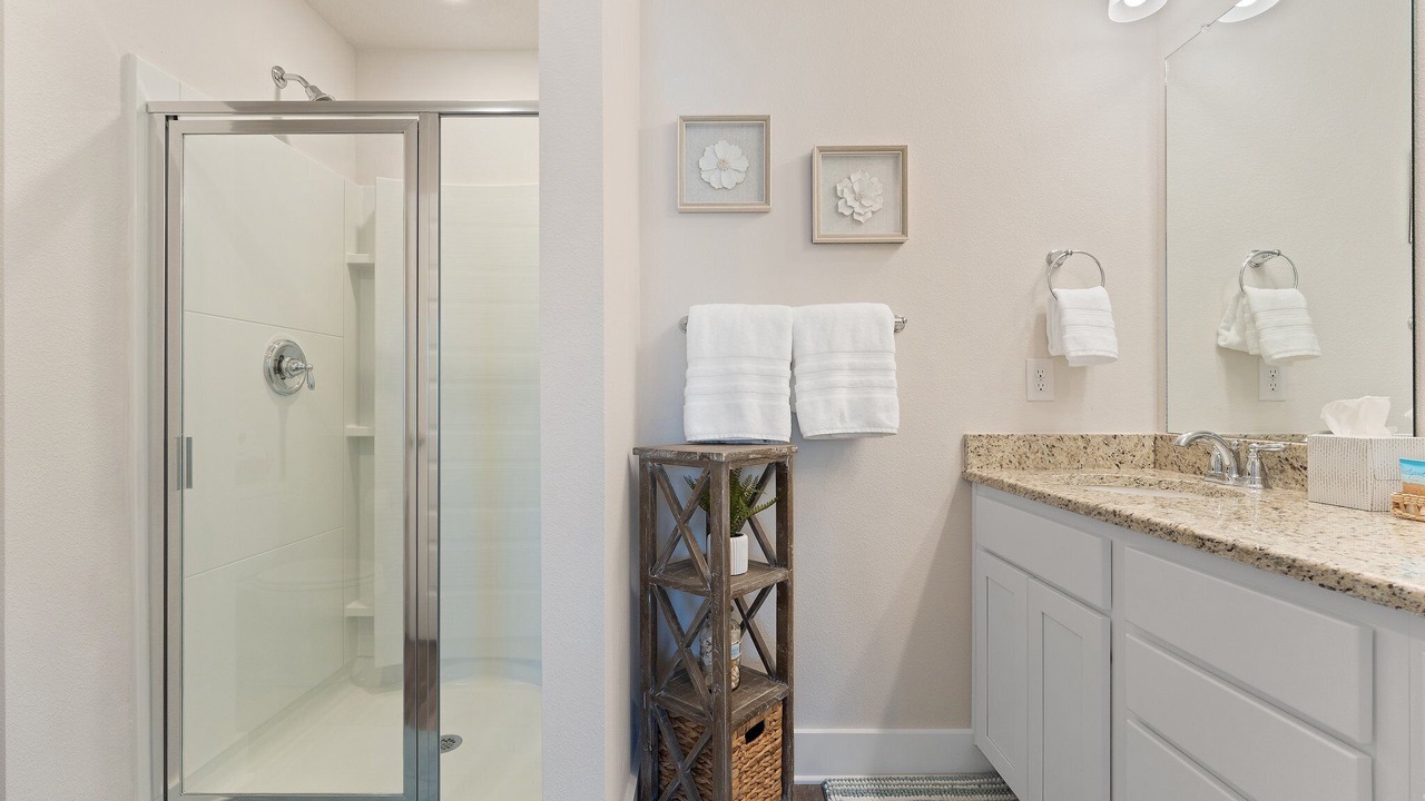 Photo of Bathroom in Pine Forest