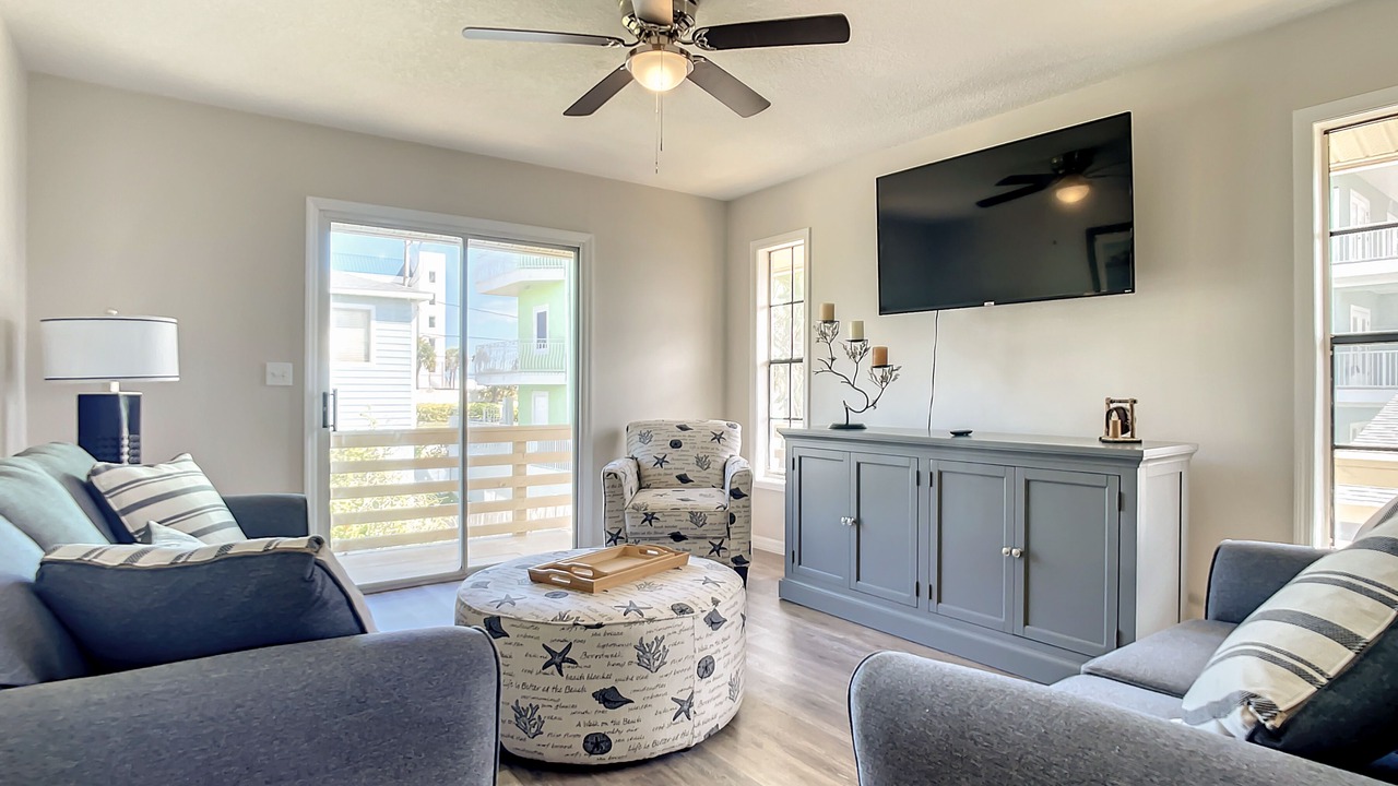 Photo of Livingroom in Bethune Beach