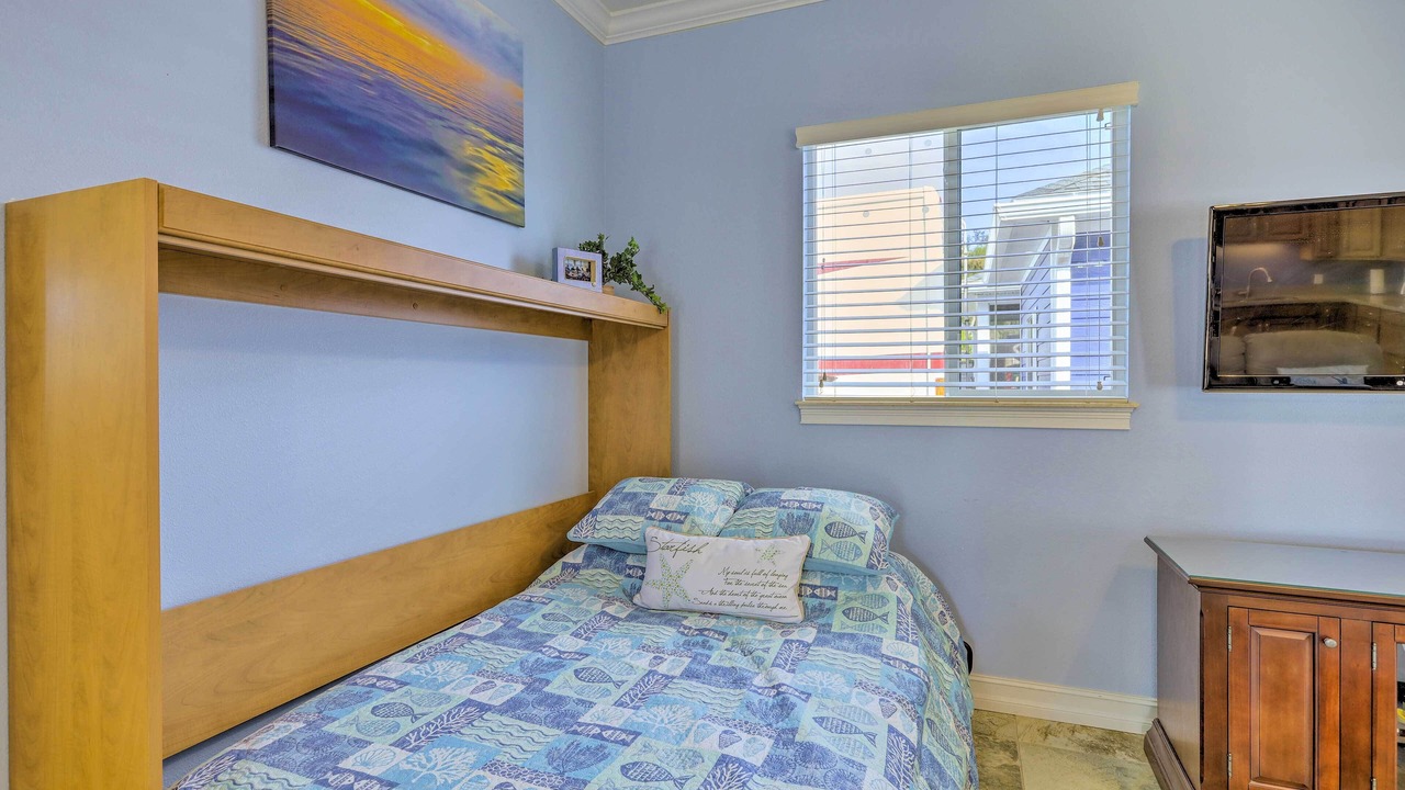 Photo of Bedroom in Titusville