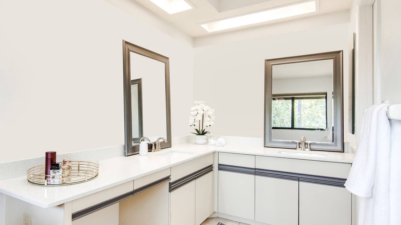 Photo of Bathroom in Fairway Village