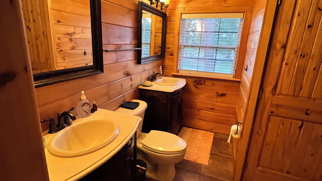 Photo of Bathroom in Inglis