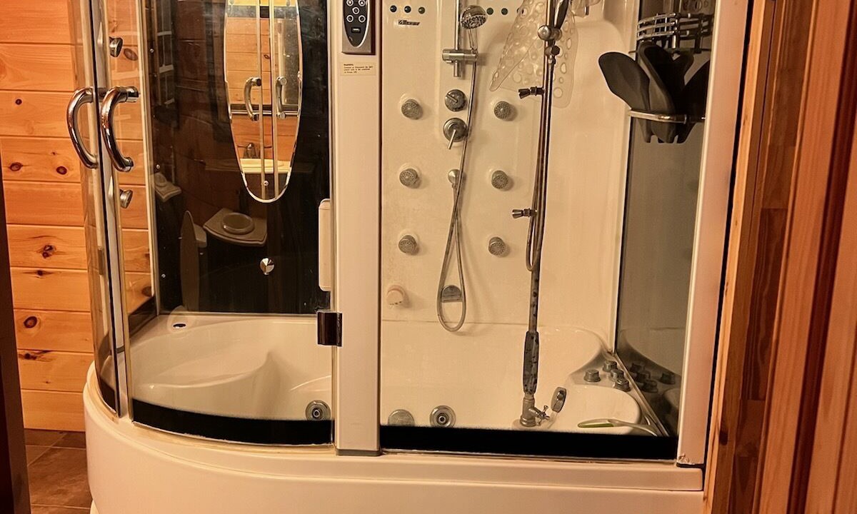 Photo of Bathroom in Inglis