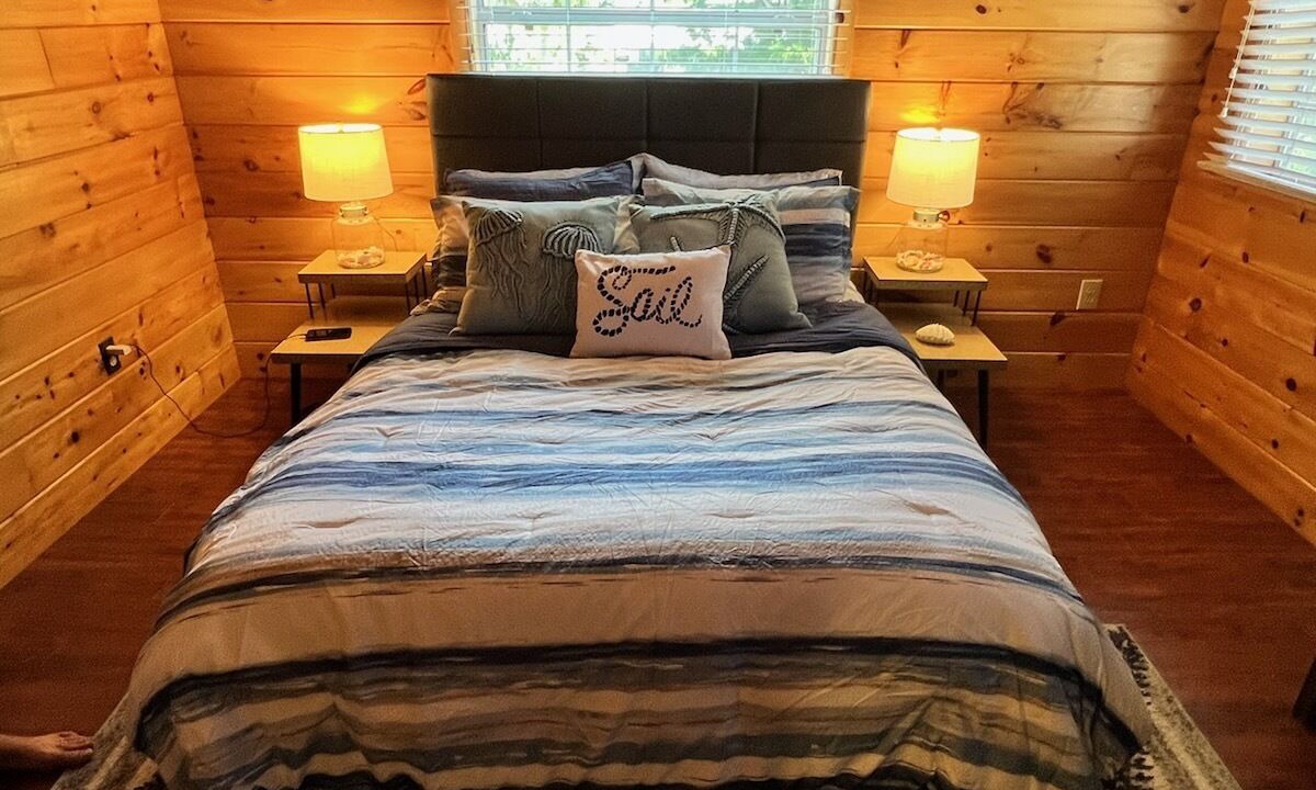Photo of Bedroom in Inglis
