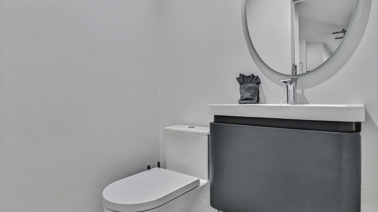 Photo of Bathroom in North Bay Village