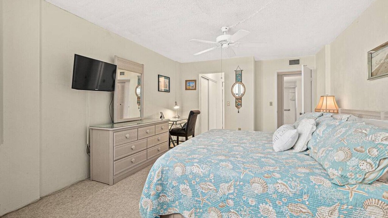 Photo of Bedroom in Ormond-by-the-Sea