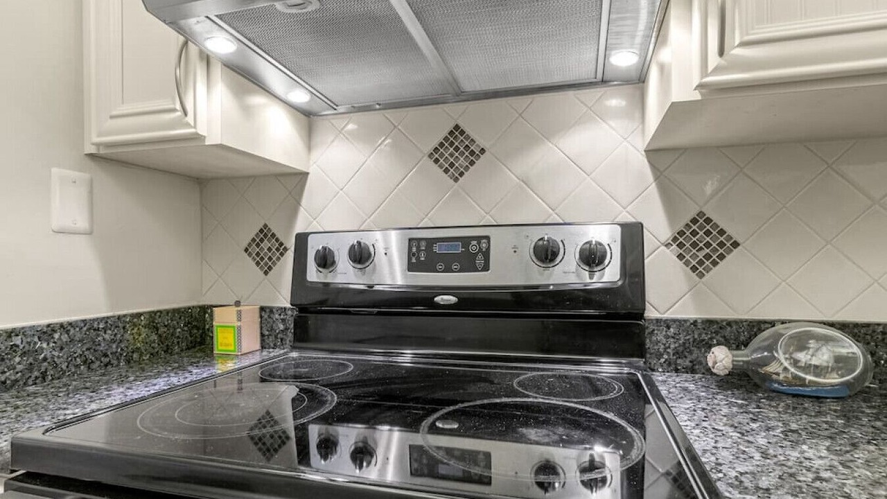 Photo of Kitchen in Ormond-by-the-Sea