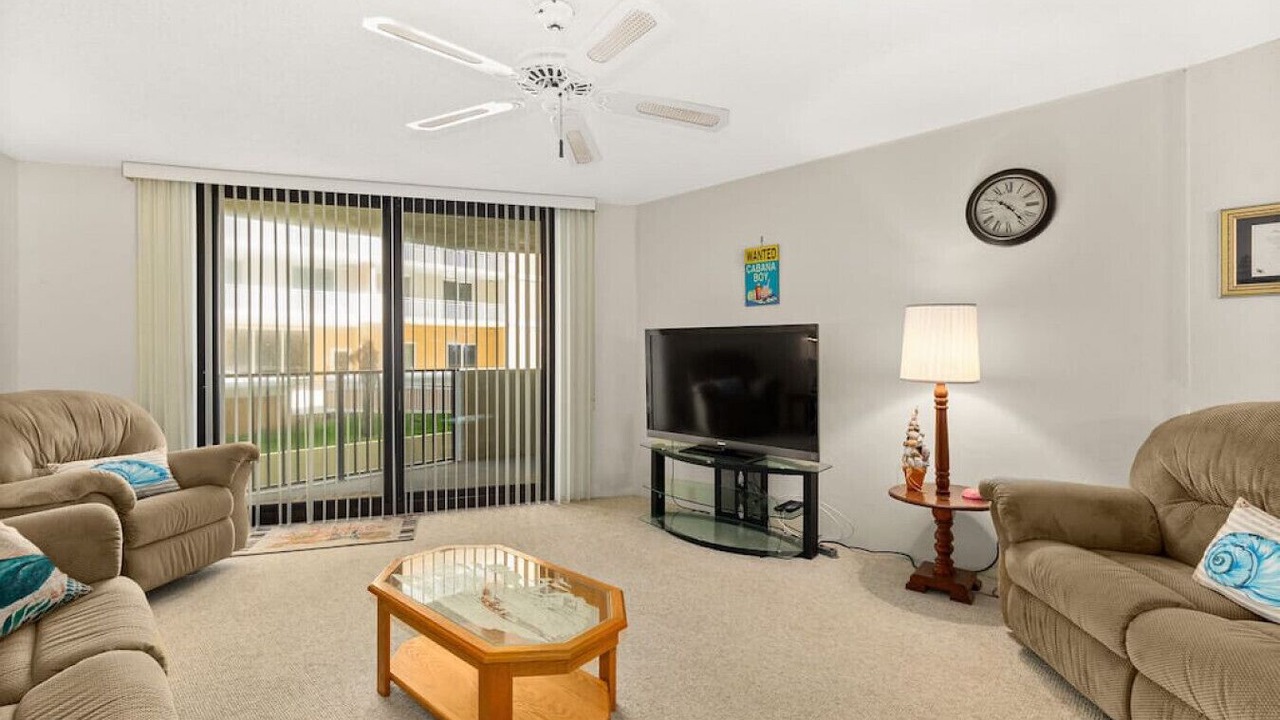 Photo of Livingroom in Ormond-by-the-Sea