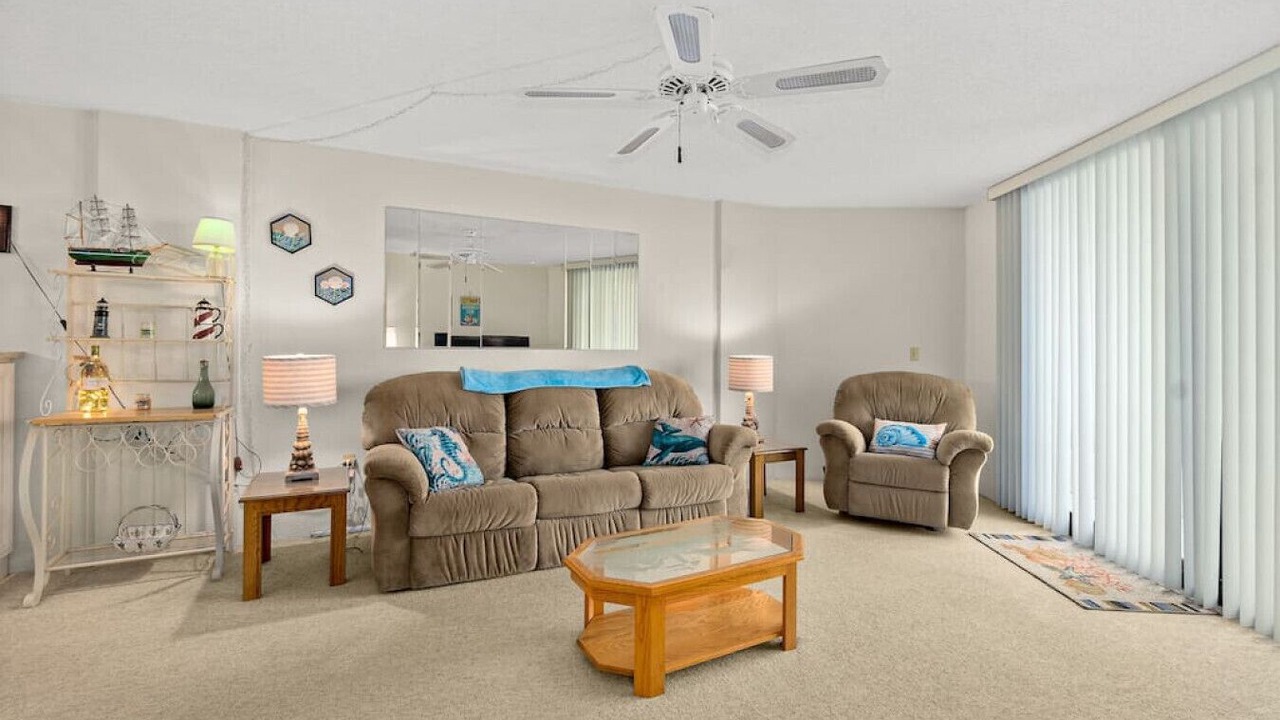 Photo of Livingroom in Ormond-by-the-Sea