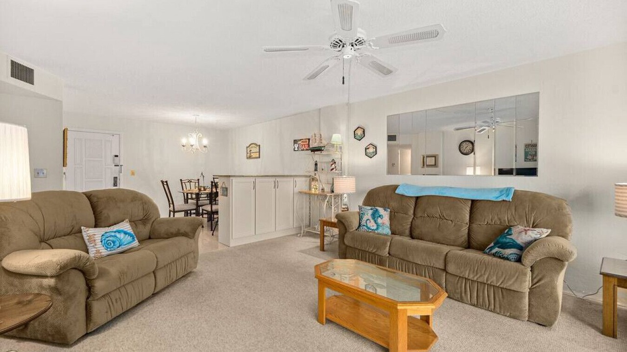 Photo of Livingroom in Ormond-by-the-Sea