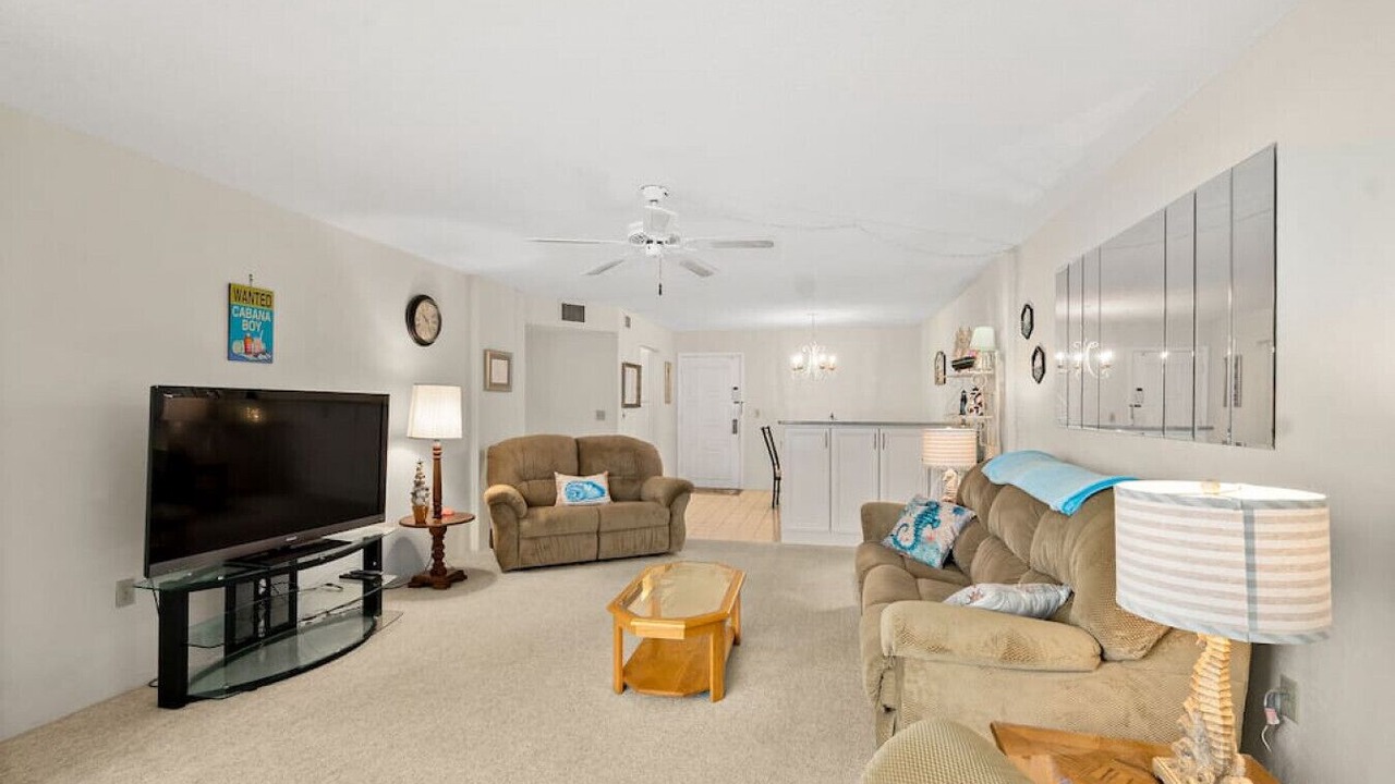 Photo of Livingroom in Ormond-by-the-Sea
