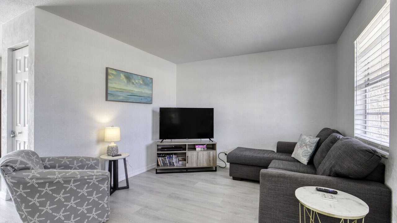 Photo of Livingroom in South Daytona