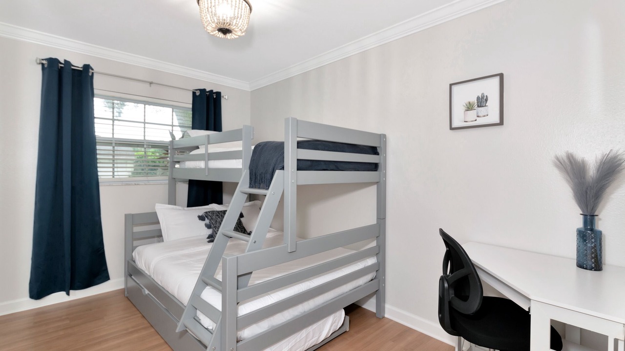Photo of Bedroom in Sarasota Springs