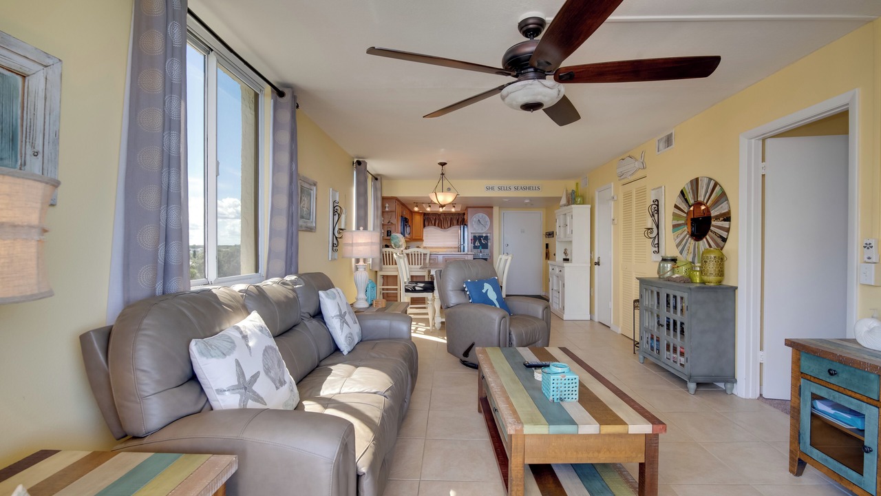 Photo of Livingroom in Hudson
