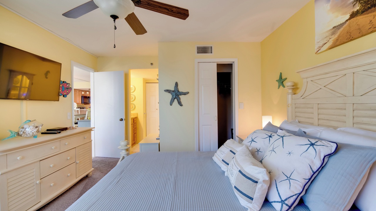 Photo of Bedroom in Hudson