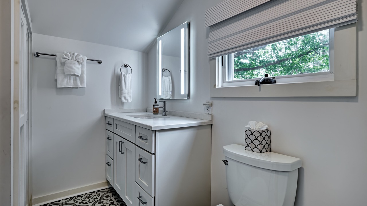 Photo of Bathroom in Highlands Hills