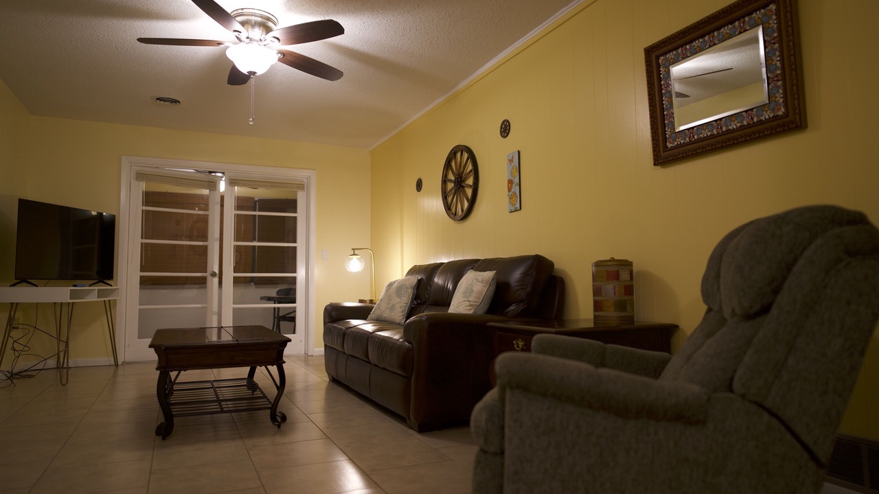 Photo of Livingroom in Fort King District