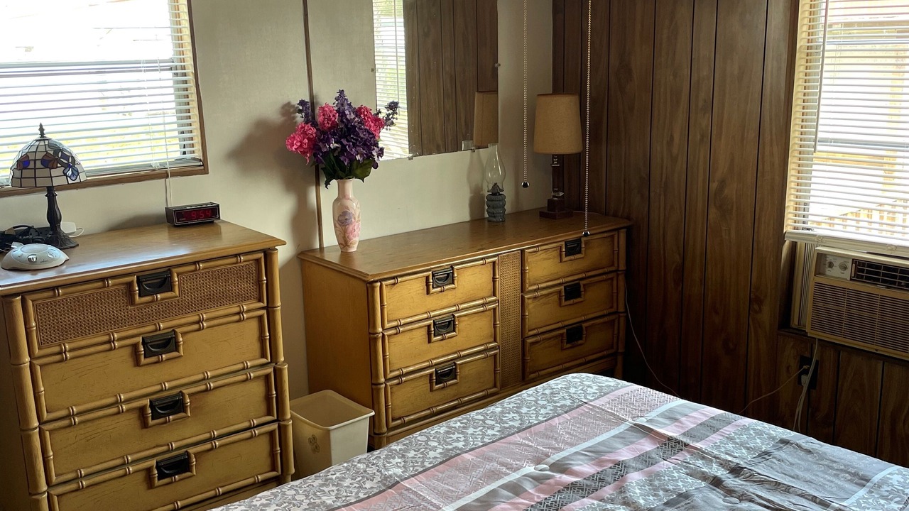 Photo of Bedroom in Lakeport