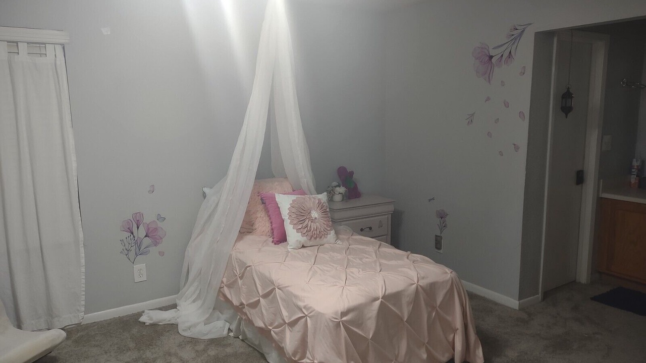 Photo of Bedroom in Buford Highway