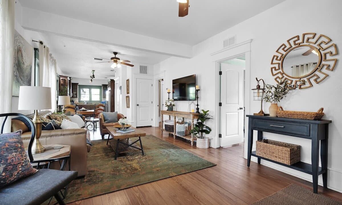 Photo of Livingroom in Avondale