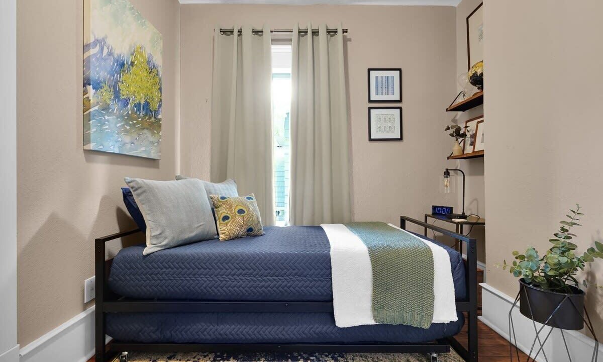 Photo of Bedroom in Avondale