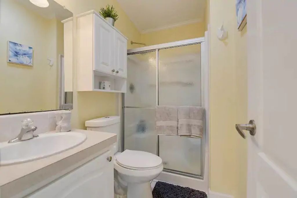 Photo of Bathroom in Cutthroat Harbor Estates