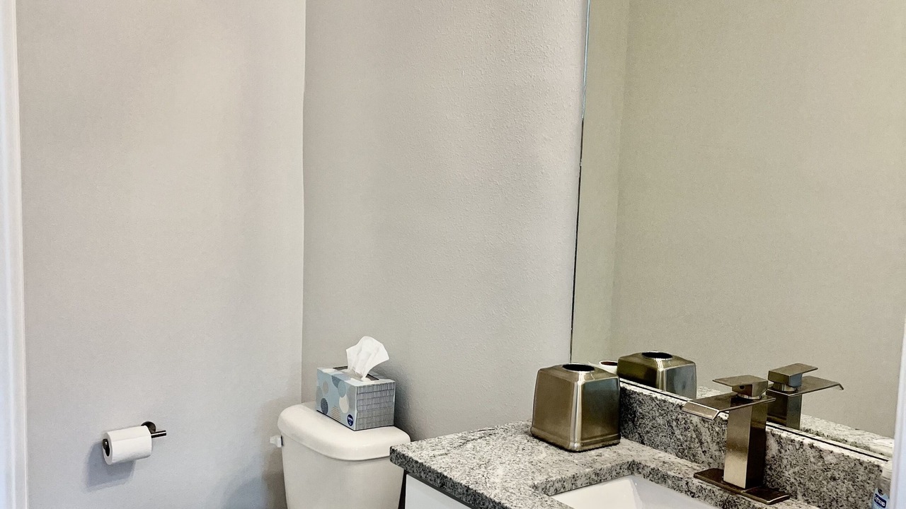 Photo of Bathroom in Courier City - Oscawana