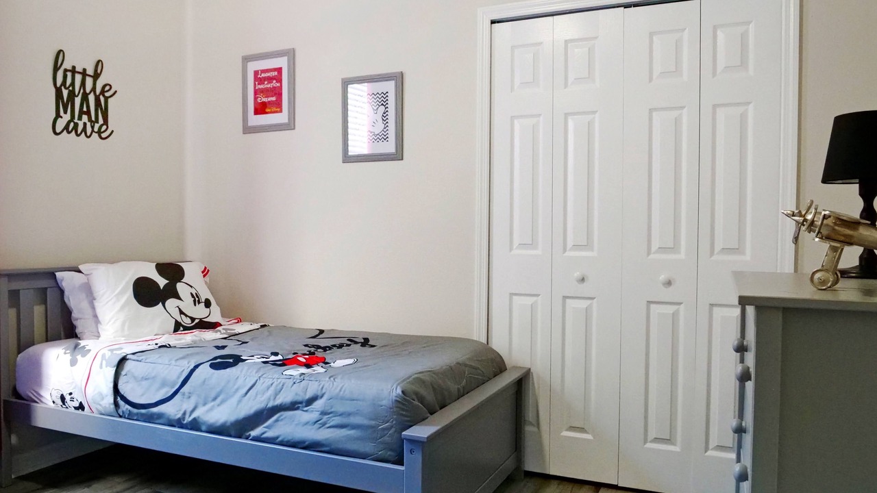 Photo of Bedroom in Florida Pines