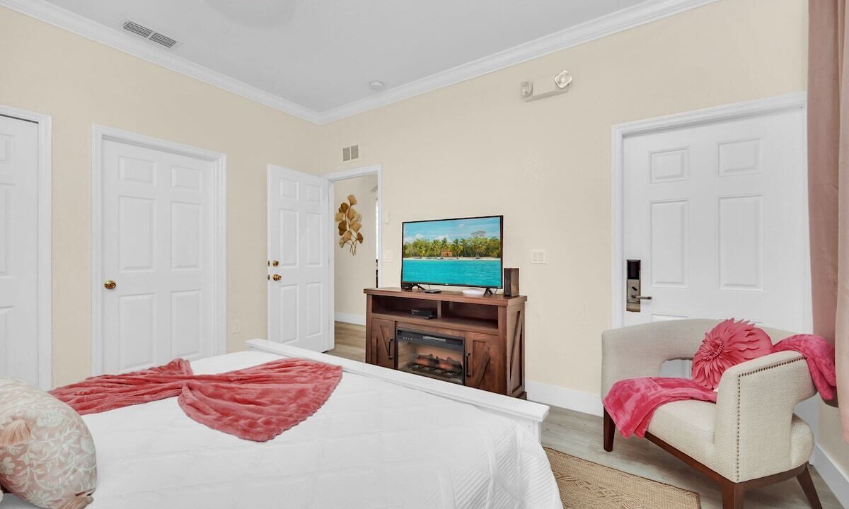 Photo of Bedroom in Regal Palms