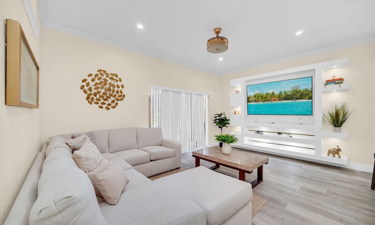 Photo of Bedroom in Regal Palms