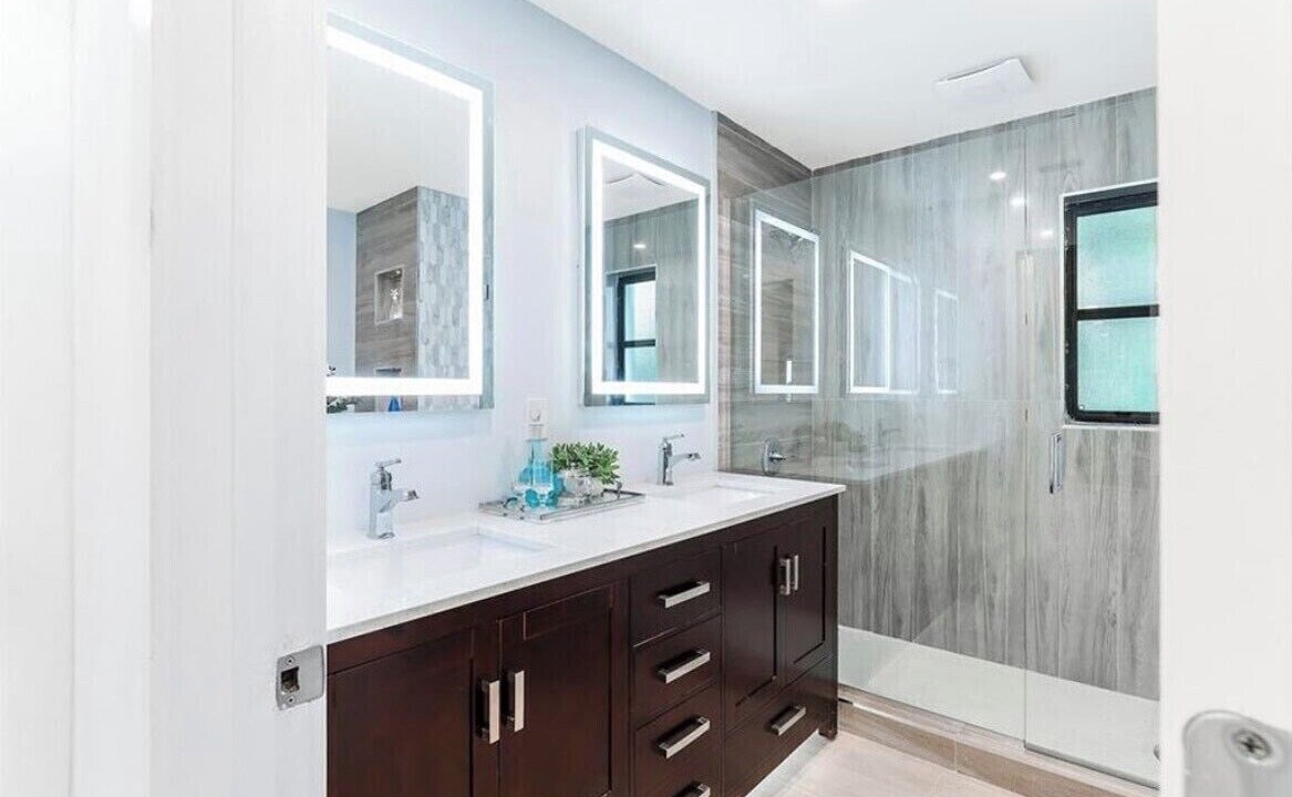 Photo of Bathroom in Lely Golf Estates