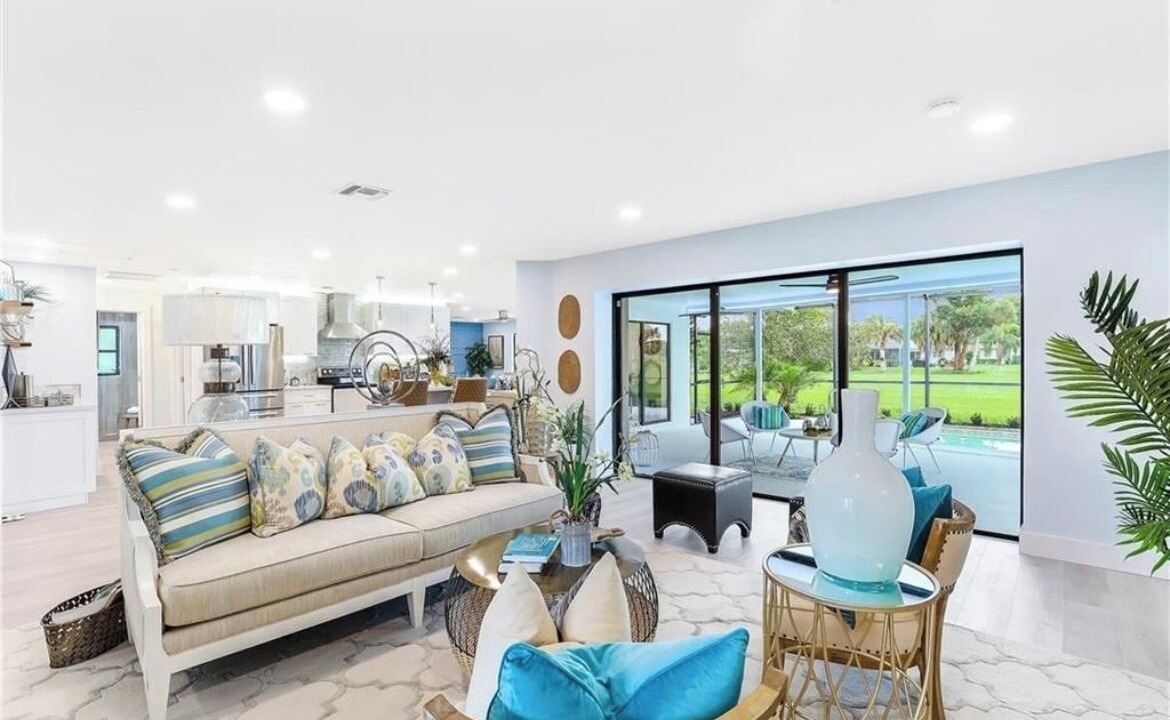 Photo of Livingroom in Lely Golf Estates
