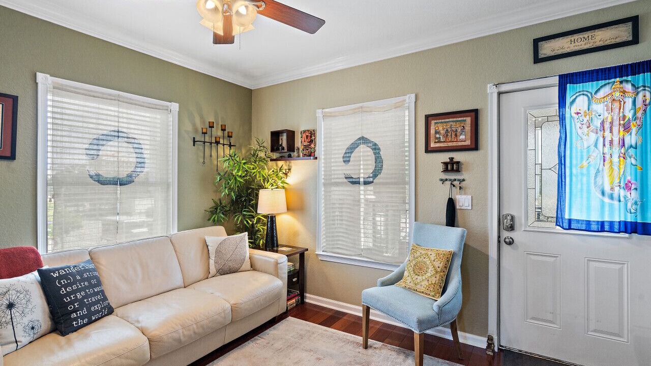 Photo of Livingroom in St. Petersburg