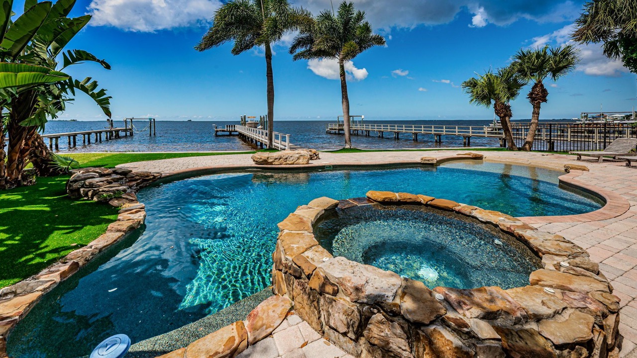 Photo of Outdoor in Crystal Beach