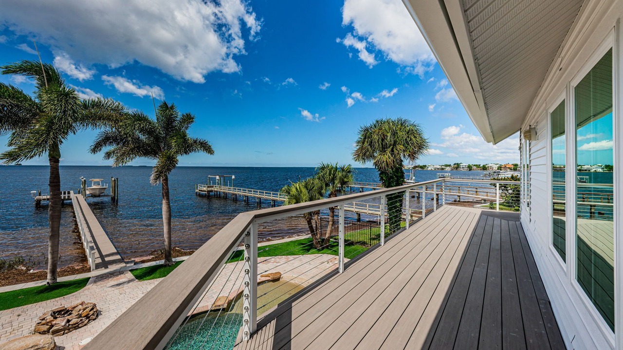 Photo of Patio Balcony in Crystal Beach