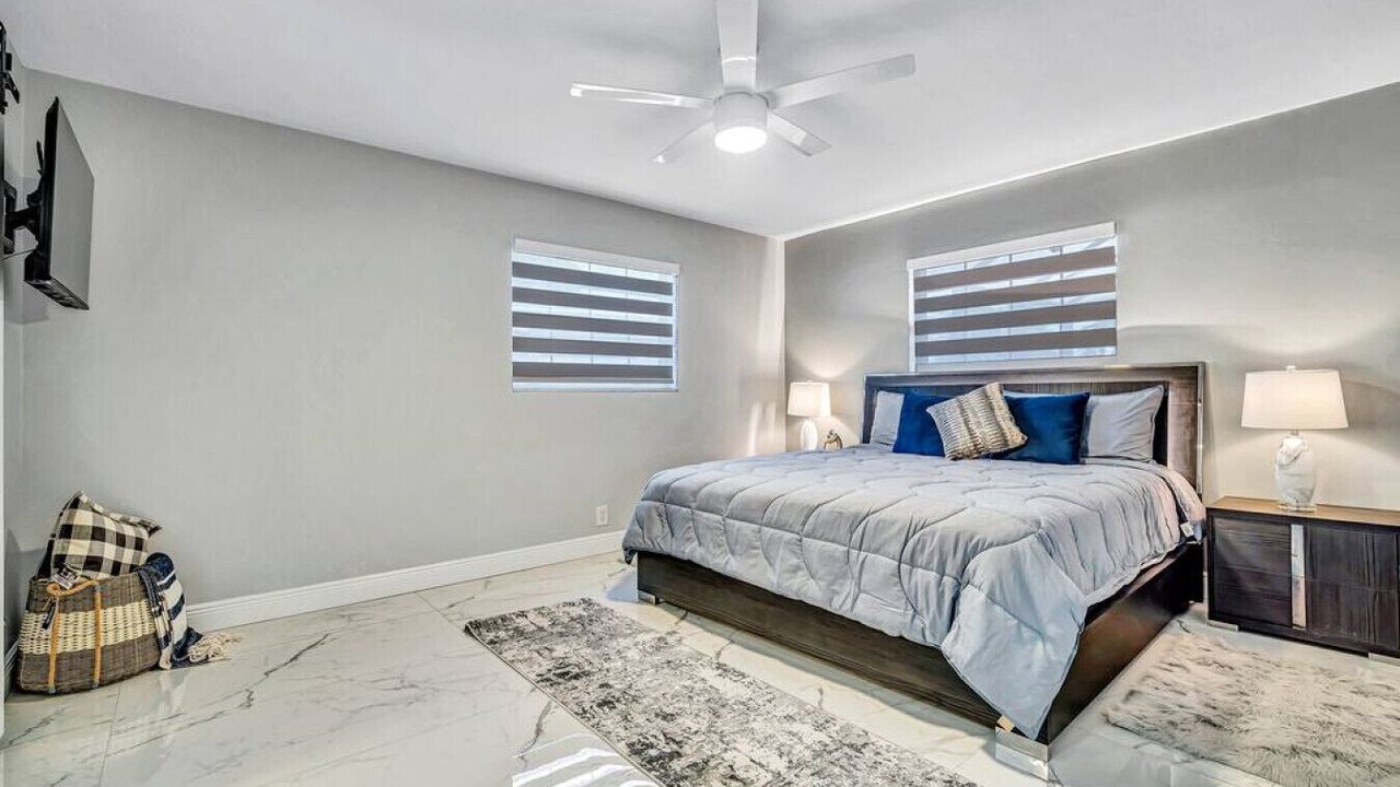Photo of Bedroom in Coral Springs