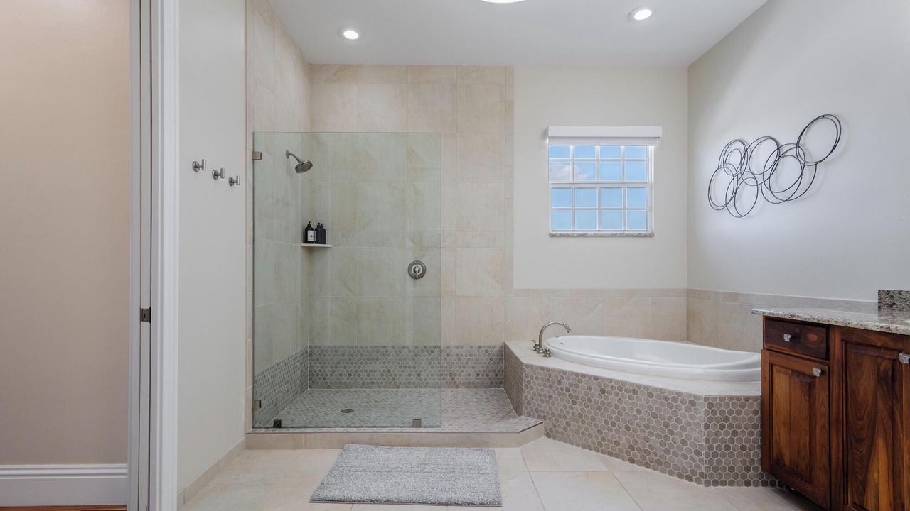 Photo of Bathroom in Pelican Bay