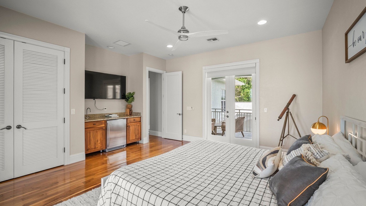 Photo of Bedroom in Pelican Bay