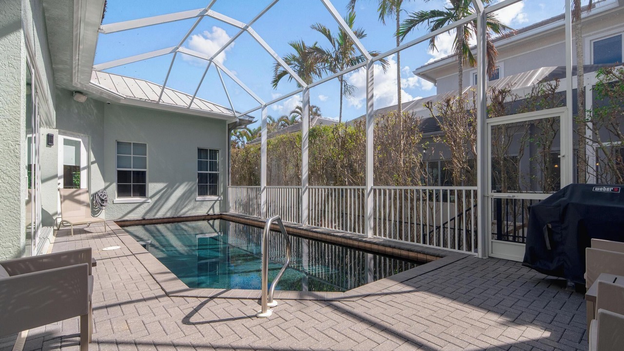 Photo of Outdoor in Pelican Bay