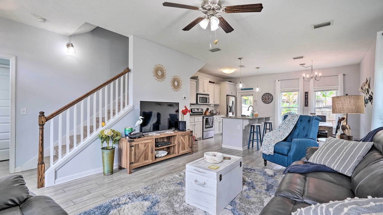 Photo of Livingroom in Thomas Drive