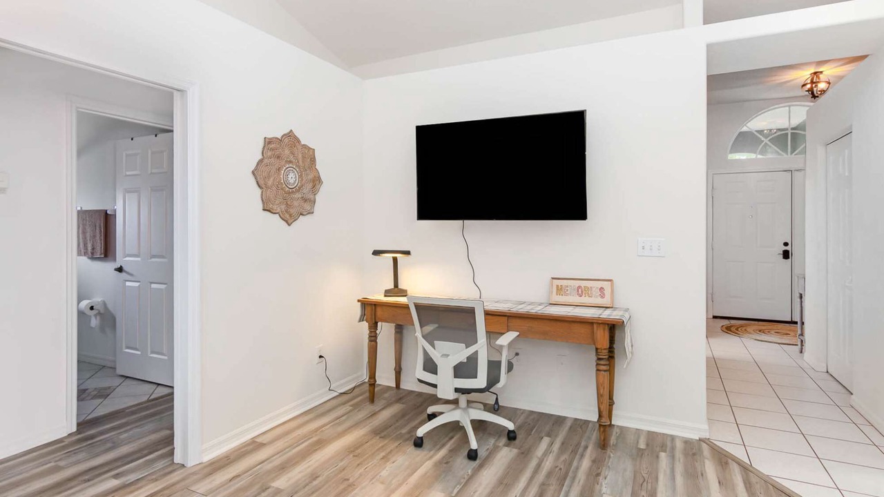 Photo of Bedroom in Interchange Square